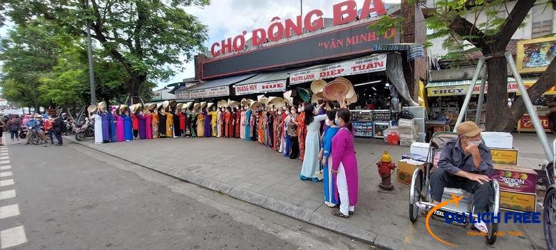 Check-in tại chợ Đông Ba